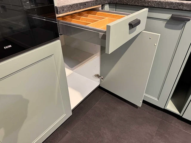 Showroomkeuken - afbeelding 16 van  49