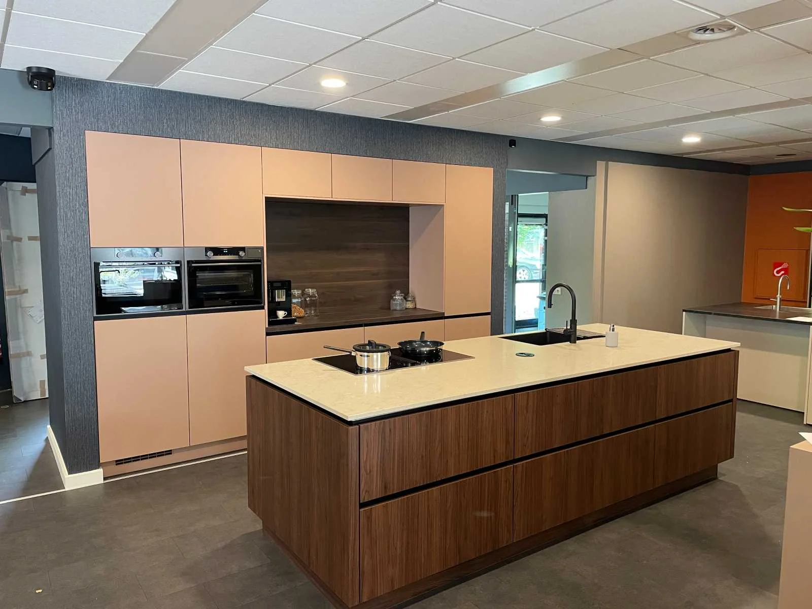 (showroom)keukens en apparatuur
