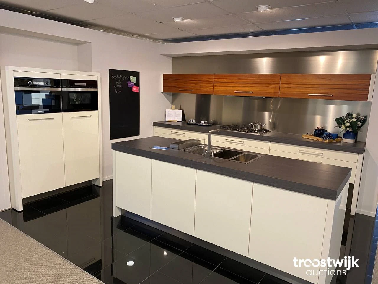 (showroom)keukens en apparatuur