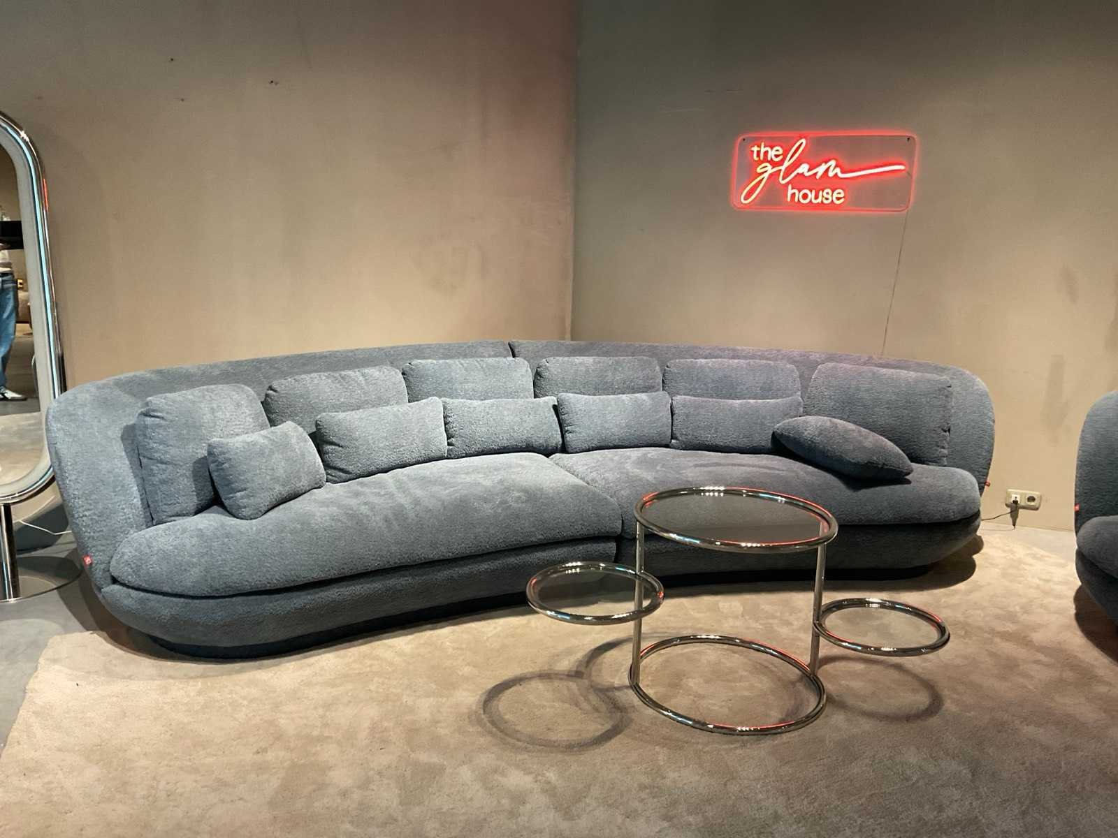 Showroommeubilair, woonaccessoires en transportkarren ponsaerts meubelen