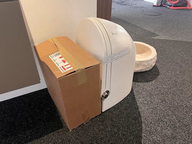 Showroommmodel douche wc, laufen, wit - afbeelding 2 van  2