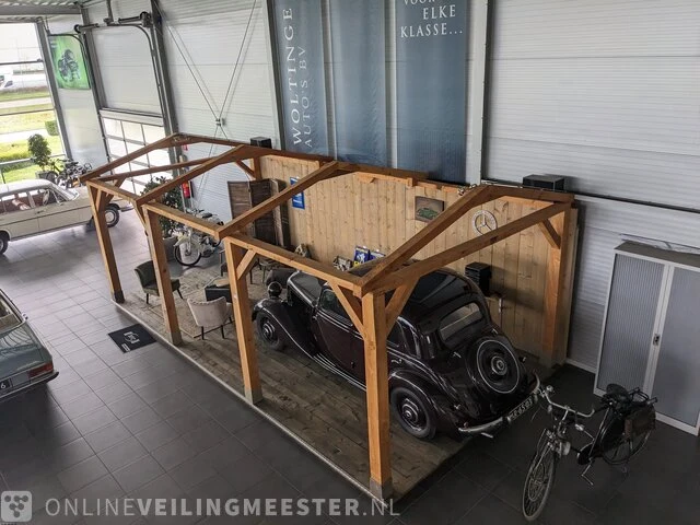 Showrooom presentatie overkapping met steigerhouten vloer - afbeelding 11 van  14