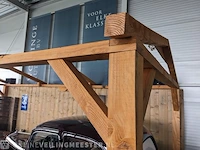 Showrooom presentatie overkapping met steigerhouten vloer - afbeelding 12 van  14