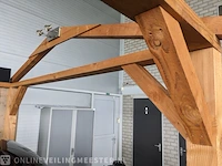 Showrooom presentatie overkapping met steigerhouten vloer - afbeelding 13 van  14
