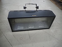 Showtec / behringer / quik lok systems - afbeelding 8 van  52