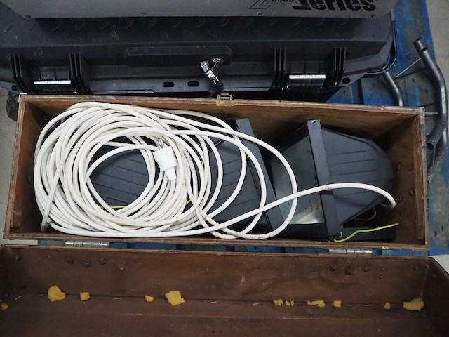 Showtec / behringer / quik lok systems - afbeelding 13 van  52