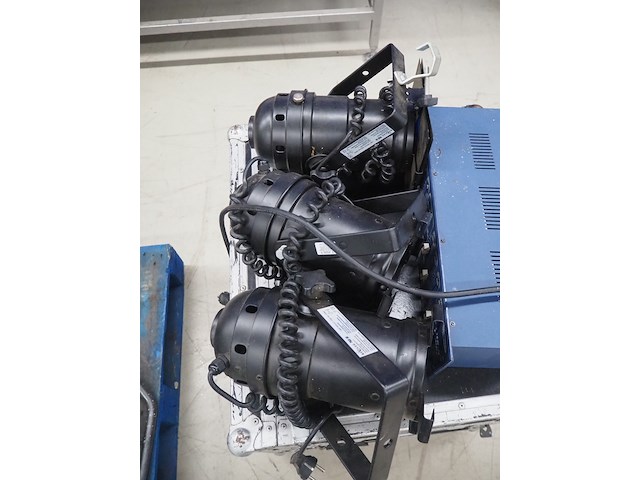 Showtec / behringer / quik lok systems - afbeelding 26 van  52