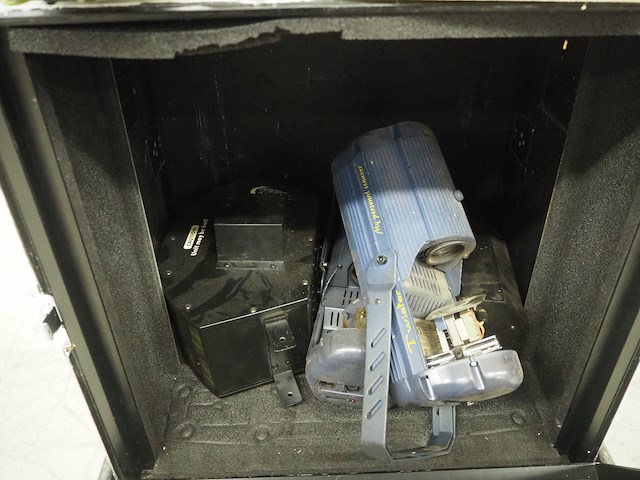 Showtec / behringer / quik lok systems - afbeelding 39 van  52