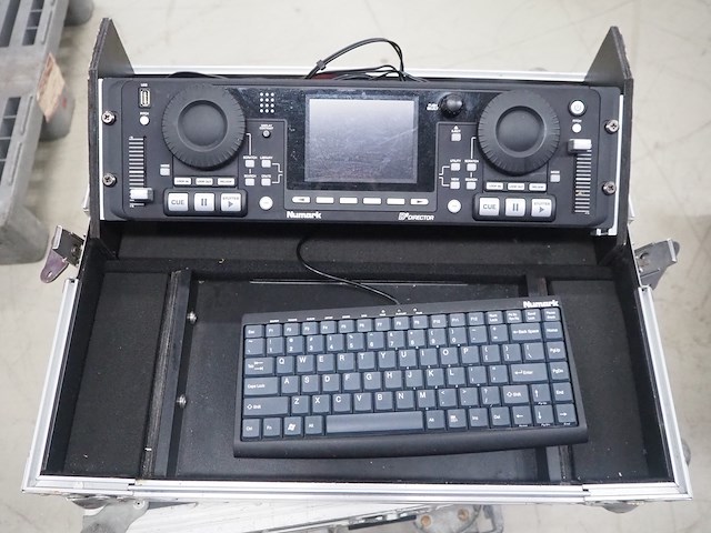 Showtec / behringer / quik lok systems - afbeelding 44 van  52