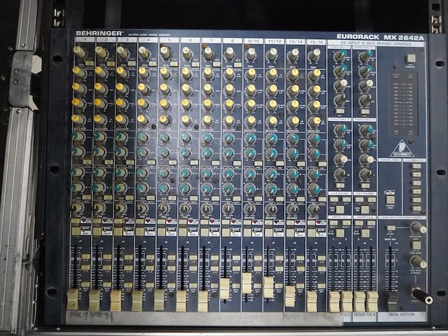 Showtec / behringer / quik lok systems - afbeelding 48 van  52