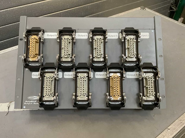 Showtec hotpatch 48 output module - afbeelding 2 van  4