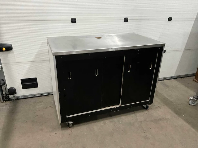 Showtec pop - 166 buffetmeubel met vuilwatervoorziening - afbeelding 1 van  13