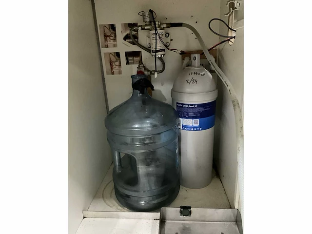 Showtec pop - 166 buffetmeubel met vuilwatervoorziening - afbeelding 8 van  13