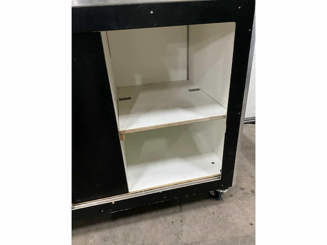 Showtec pop - 166 buffetmeubel met vuilwatervoorziening - afbeelding 10 van  13