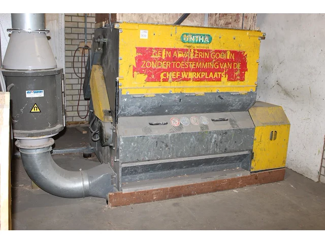 Shredder untha type lr 1400. bouwjaar 2008. rotorbreedte 14 cm. afmeting 240 cm x 170 cm x 165 cm. inclusie... - afbeelding 3 van  7