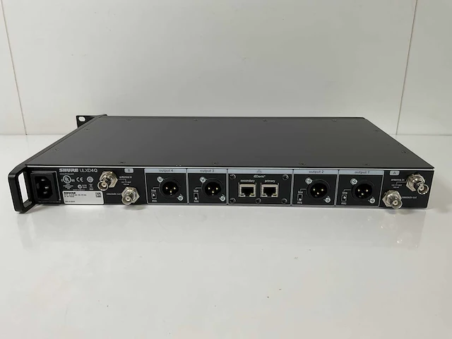 Shure (ulxd4q), quad channel receiver - for use with ulx-d digital wireless microphone system - afbeelding 5 van  6
