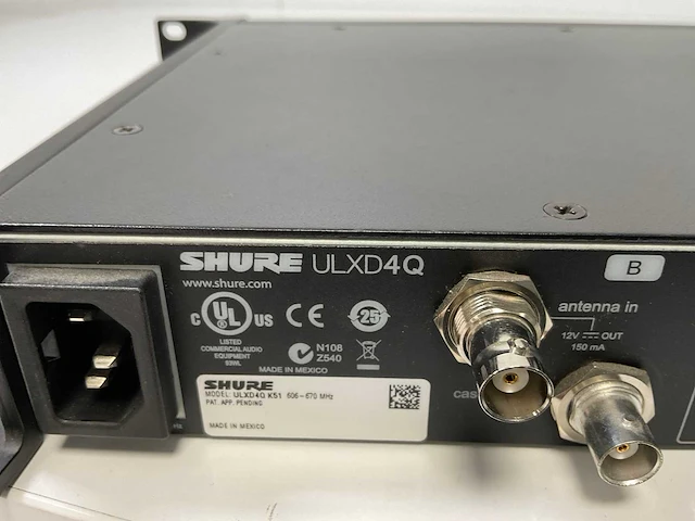 Shure (ulxd4q), quad channel receiver - for use with ulx-d digital wireless microphone system - afbeelding 6 van  6