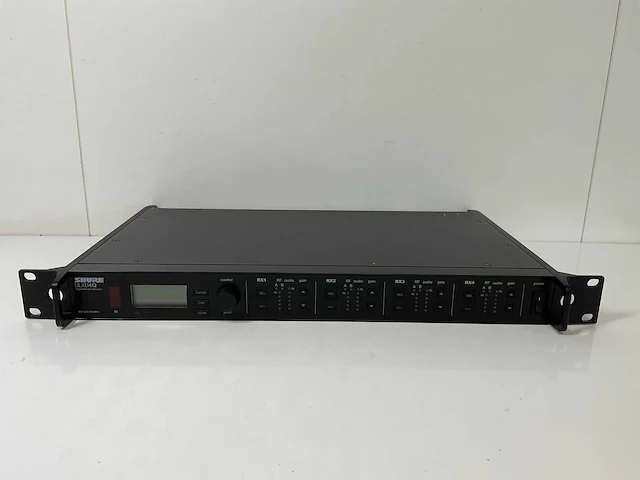 Shure (ulxd4q), quad channel receiver - for use with ulx-d digital wireless microphone system - afbeelding 1 van  6