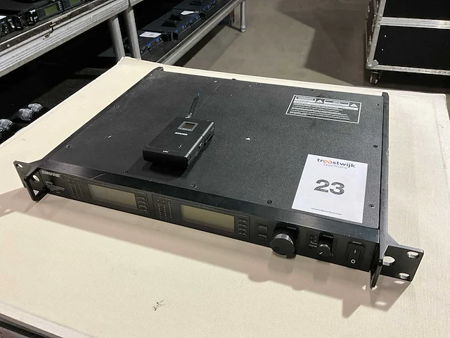 Shure ur4d draadloze zenderset - afbeelding 2 van  7