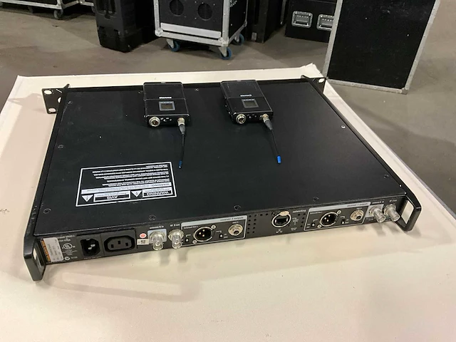 Shure ur4d+ draadloze zenderset - afbeelding 6 van  7