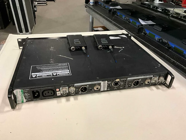 Shure ur4d+ draadloze zenderset - afbeelding 6 van  7