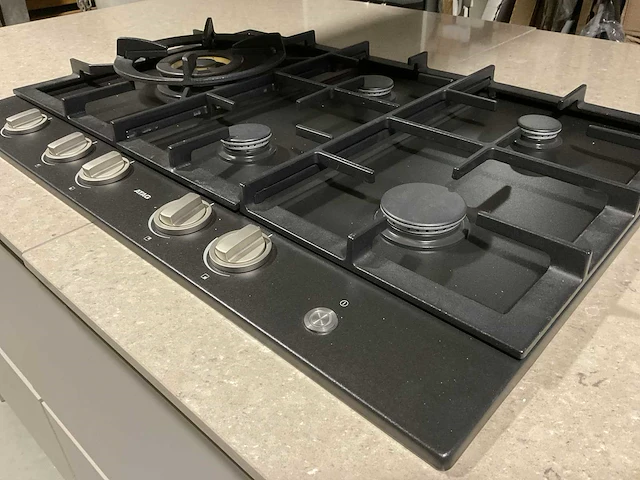 Siematic keukenopstelling inclusief apparatuur - afbeelding 10 van  43