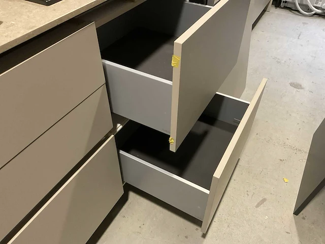 Siematic keukenopstelling inclusief apparatuur - afbeelding 16 van  43