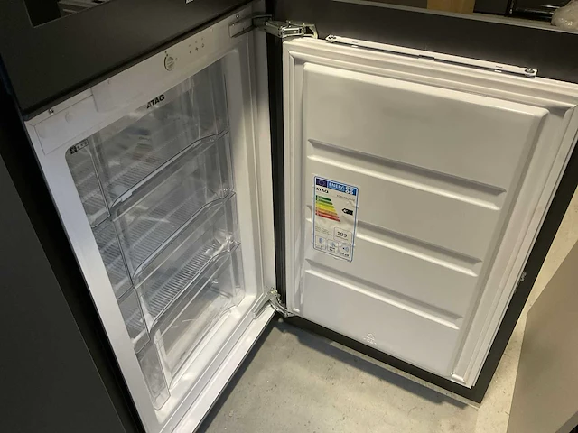 Siematic keukenopstelling inclusief apparatuur - afbeelding 26 van  43