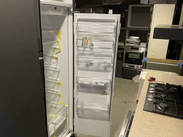 Siematic keukenopstelling inclusief apparatuur - afbeelding 28 van  43