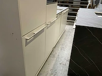 Siematic keukenopstelling inclusief apparatuur - afbeelding 11 van  21