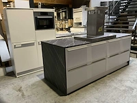 Siematic keukenopstelling inclusief apparatuur - afbeelding 19 van  21