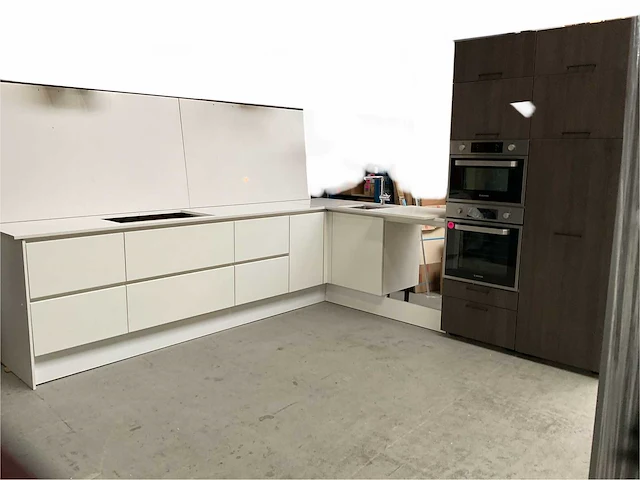 Siematic keukenopstelling inclusief apparatuur - afbeelding 2 van  32