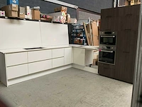 Siematic keukenopstelling inclusief apparatuur - afbeelding 3 van  32