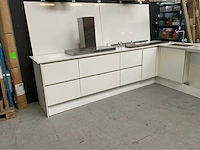 Siematic keukenopstelling inclusief apparatuur - afbeelding 4 van  32