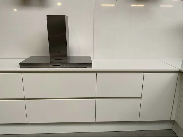 Siematic keukenopstelling inclusief apparatuur - afbeelding 5 van  32