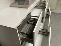 Siematic keukenopstelling inclusief apparatuur - afbeelding 6 van  32