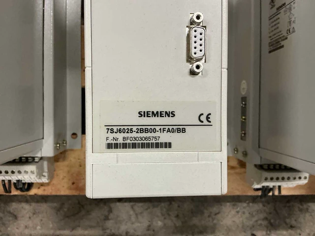 Siemens - 7sj6025 - overstroom beveiligingsrelais (6x) - afbeelding 4 van  6