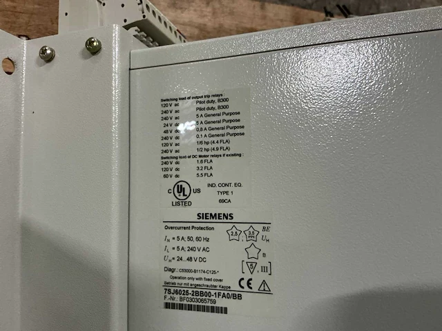 Siemens - 7sj6025 - overstroom beveiligingsrelais (6x) - afbeelding 6 van  6