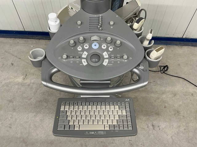 Siemens - acuson anteres - echo toestel - afbeelding 5 van  11