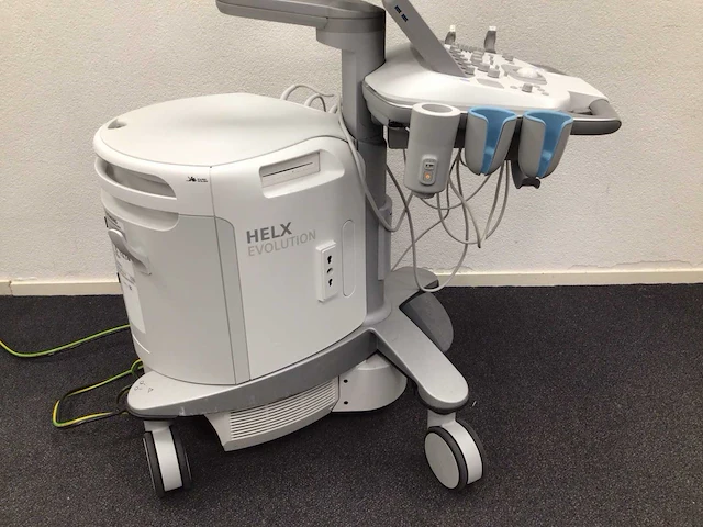 Siemens - acuson s2000 - echografietoestel - afbeelding 11 van  13
