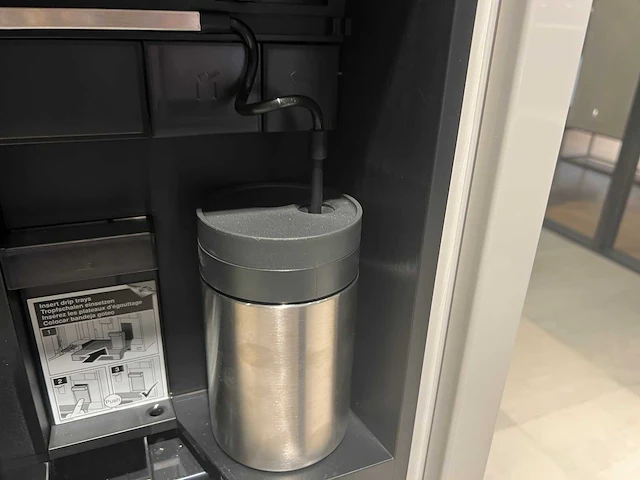 Siemens - ct836leb6 - koffiemachine - afbeelding 3 van  4
