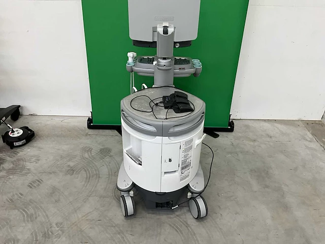 Siemens - s2000 - ultrasoon apparaat - 2010 - afbeelding 6 van  15