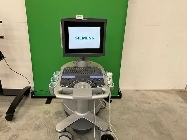 Siemens - s2000 - ultrasoon apparaat - 2010 - afbeelding 1 van  15