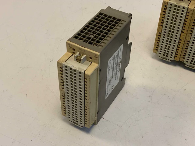 Siemens 6es5 482-8ma13 digital input module (11x) - afbeelding 6 van  35