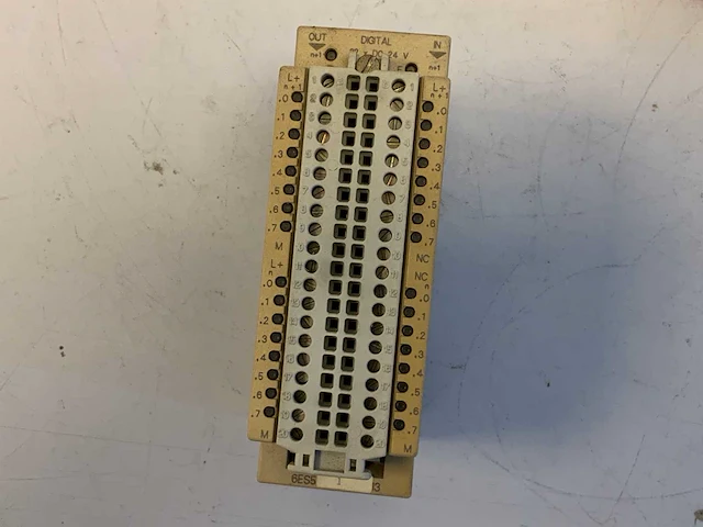 Siemens 6es5 482-8ma13 digital input module (11x) - afbeelding 10 van  35