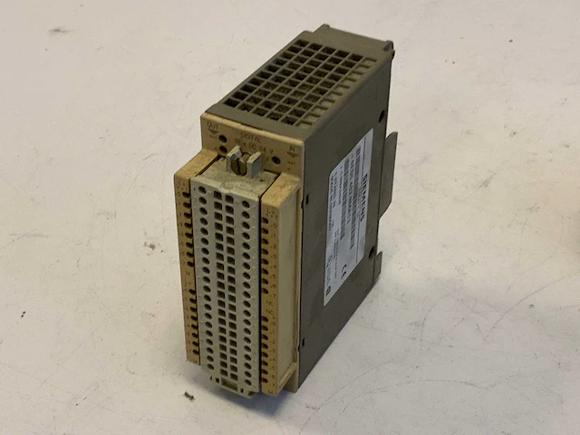 Siemens 6es5 482-8ma13 digital input module (11x) - afbeelding 13 van  35