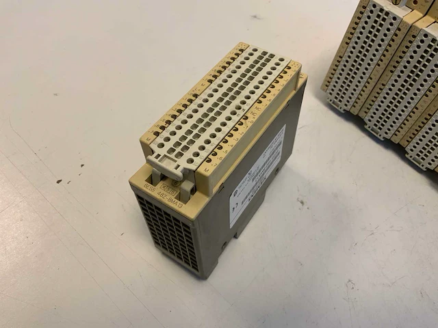 Siemens 6es5 482-8ma13 digital input module (11x) - afbeelding 12 van  35