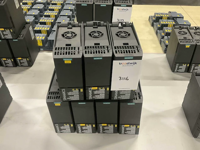 Siemens 6sl3210-1ke11-8ap2 frequentieregelaar (7x) - afbeelding 4 van  5