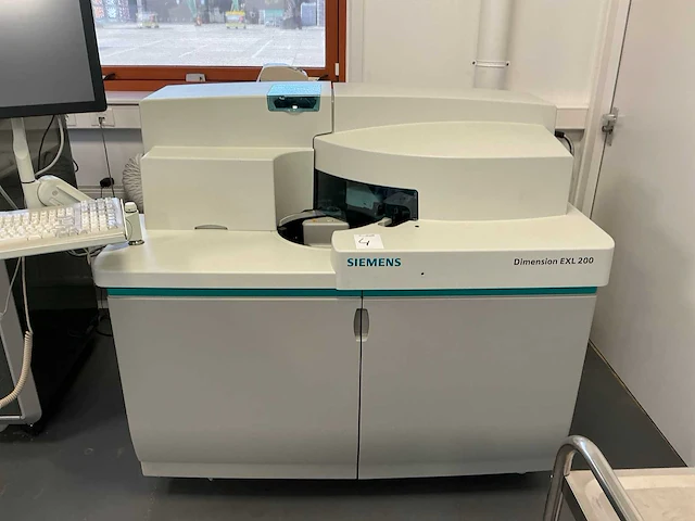 Siemens dimension exl 200 biochemie analyse apparaat - afbeelding 12 van  23