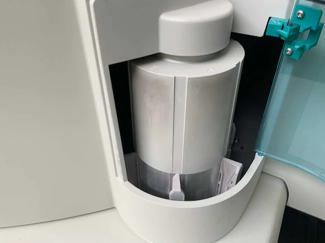 Siemens dimension vista 1500 intelligent laboratoriumsysteem - afbeelding 13 van  15